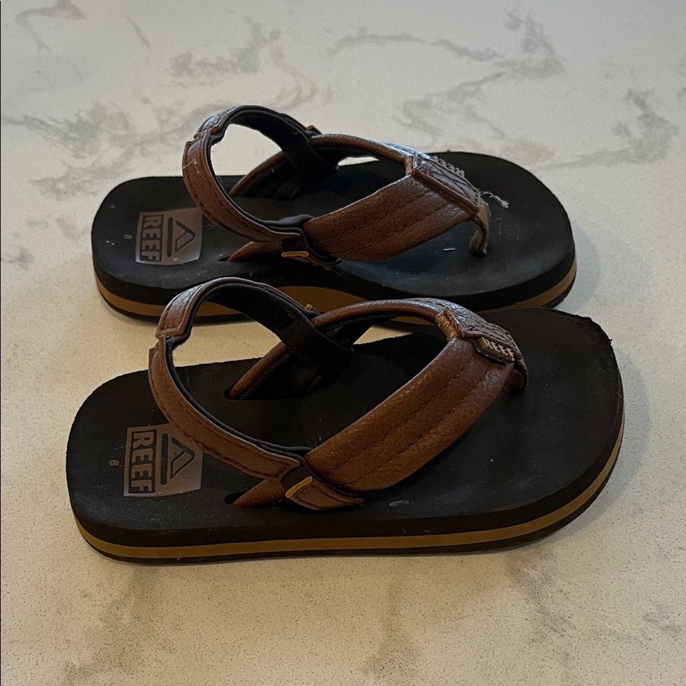 Reef Brown Leather Thong Sandals with Black Footbed